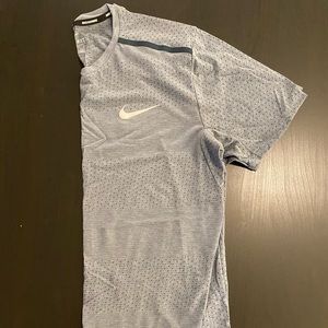 Nike V Neck Men’s Running L
